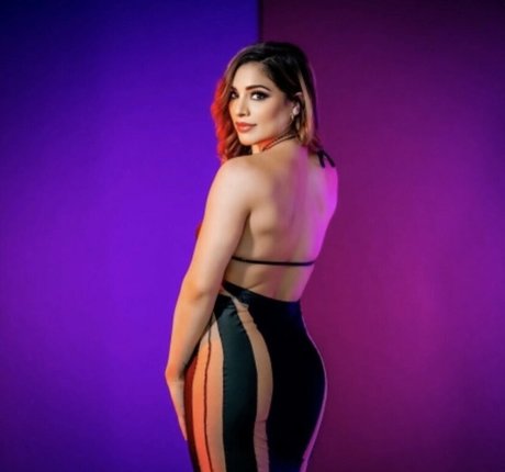 Raquel Rodriguez hot model img