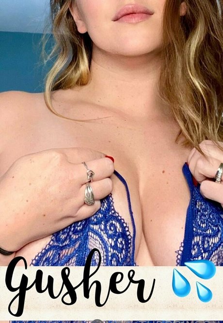 mrs throbinson nudes model pic