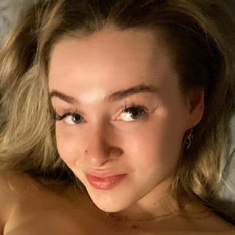 exclusivelyxela erotic model pic