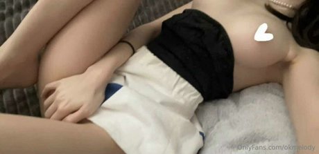 okmelody beautiful model picture