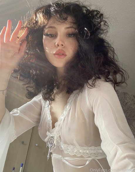 Mina Bell nice star gallery