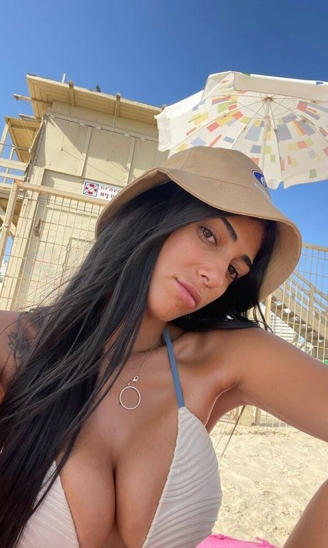 Avital Akko model erotic pic