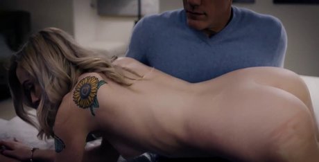 Lexi Lore porn star pics