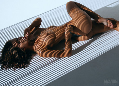 Alice Shilamka model hot img