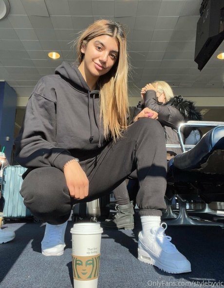 stylebyvic free actress pic