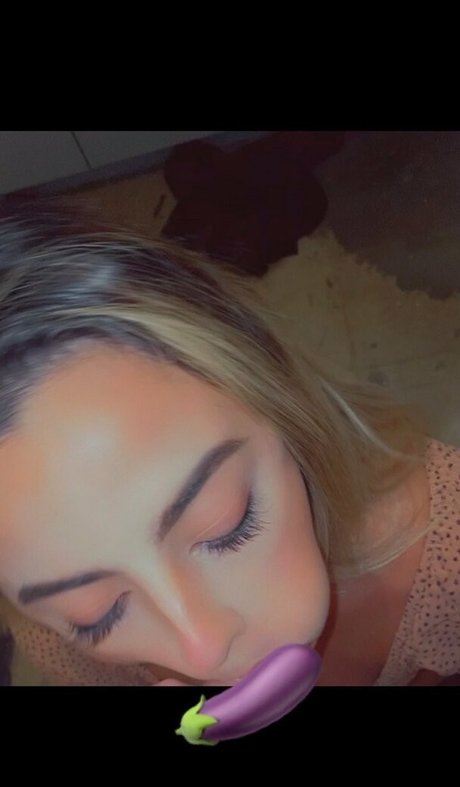 freakydesi hot star pic