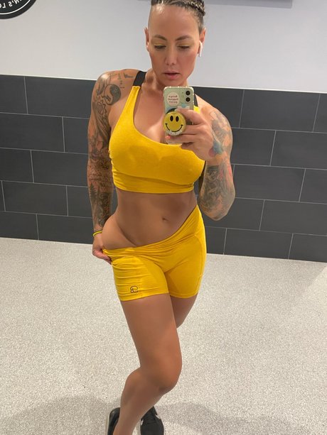 Miss Lindsay Q hot pornstar gallery