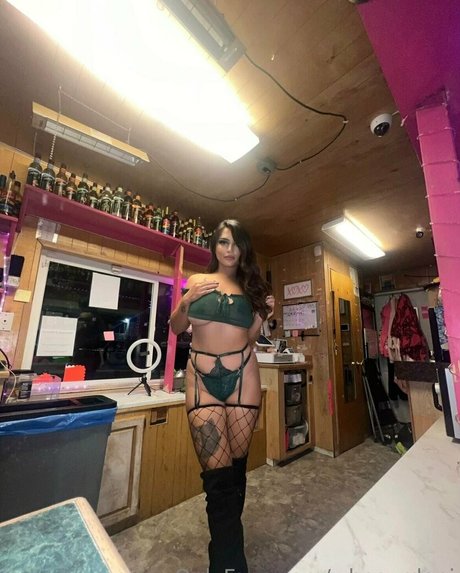 Whosurdani pornstar picture