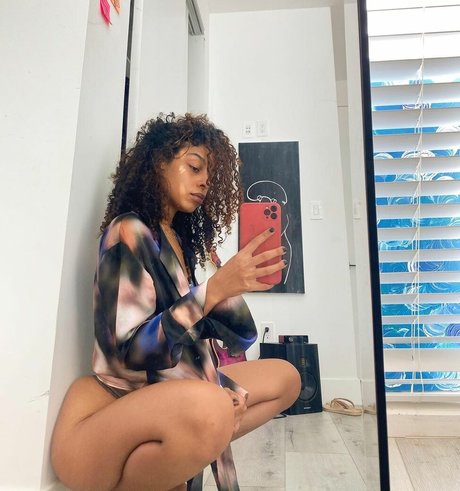 Aliakadir hot pornstar photo