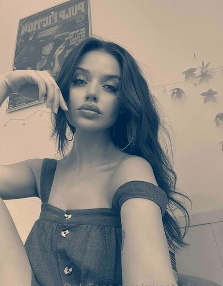 Sweet Aliceee perfect model photo