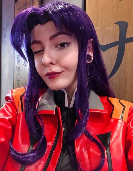 itsadeathwish star nude galleries