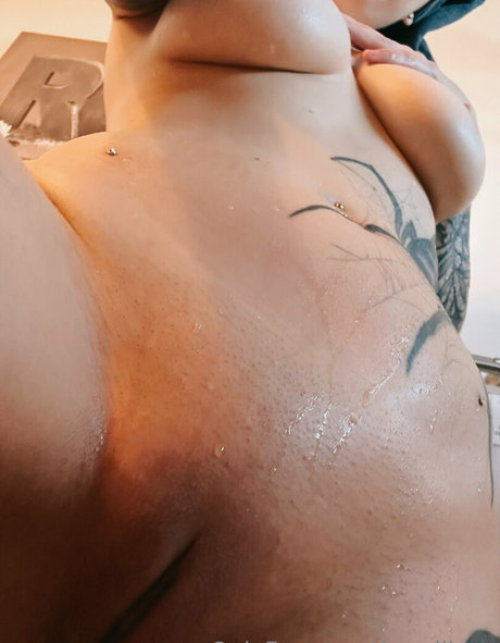 big tits gym onlyfans top img