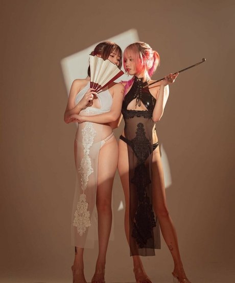 Akaei Ray adult star gallery