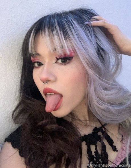 Dracuina pretty model images