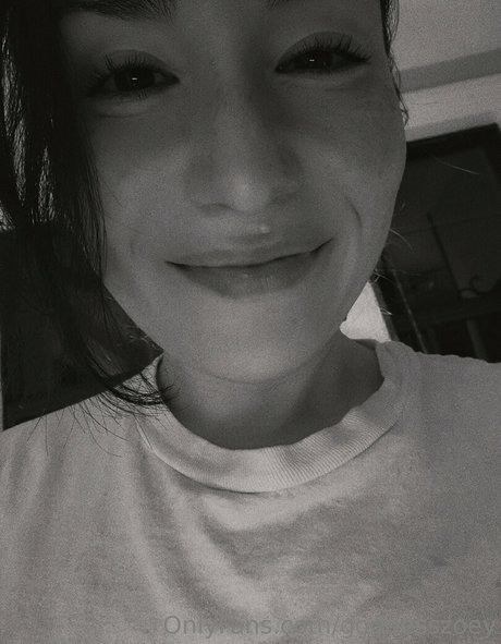 GoddessZoey hot actress pictures