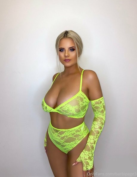 Apollonia Llewellyn Profile pic