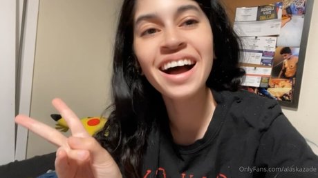 Alaska Zade hot actress galleries