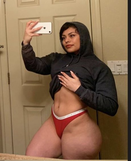 Perla Jasmin_ star top archive