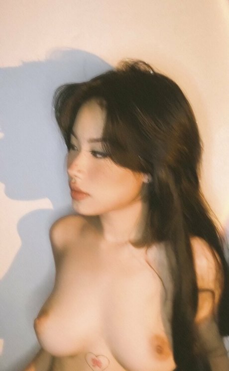 urfreakgemini hot model image