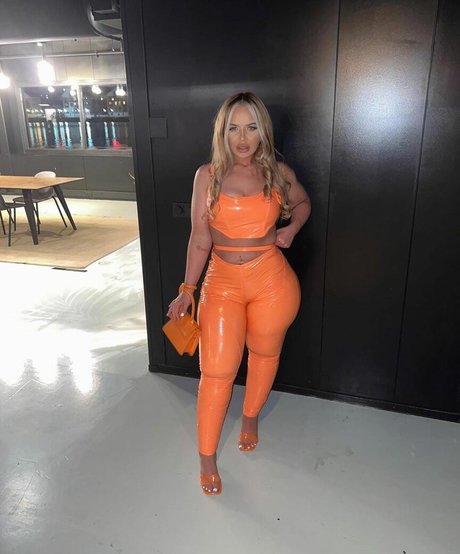 Esmee Dream beautiful actress galleries