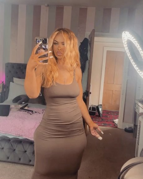 Esmee Dream star hd pics