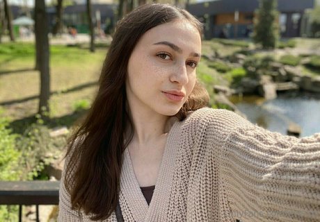 eve lin erotic actress galleries