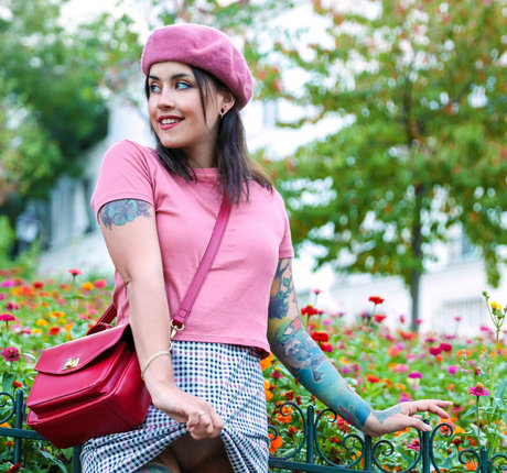 Prunette pornstar nudes img