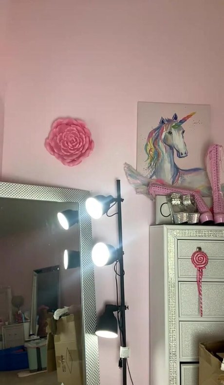 Linsey99 Quick model image