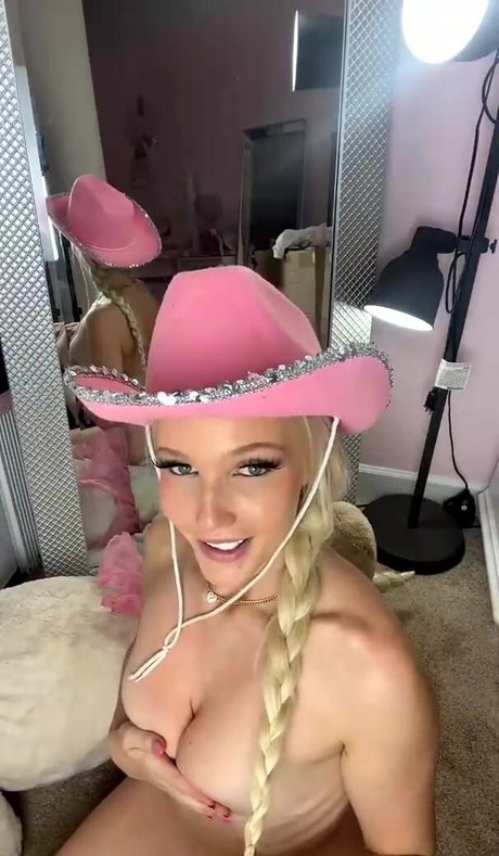 Linsey99 nude actress gallery