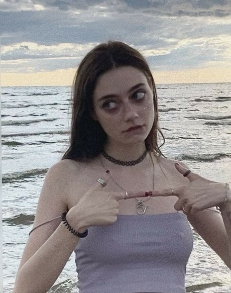 blonde cougar onlyfans perfect pictures