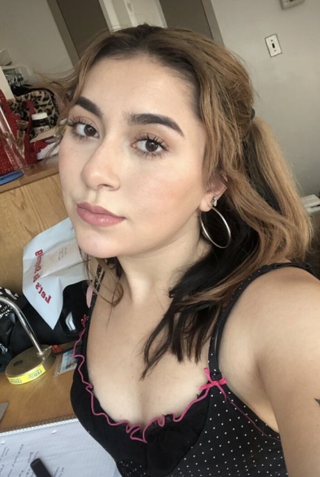 JuicyJ777 art pornstar archive