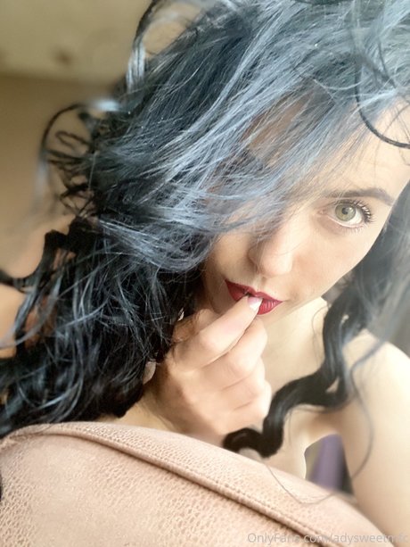 Adysweet model hd pics