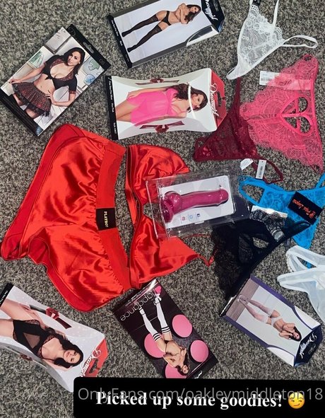 Oakleymiddleton18 star free picture