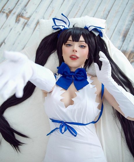 Mayweda Cosplay nudes actress archive