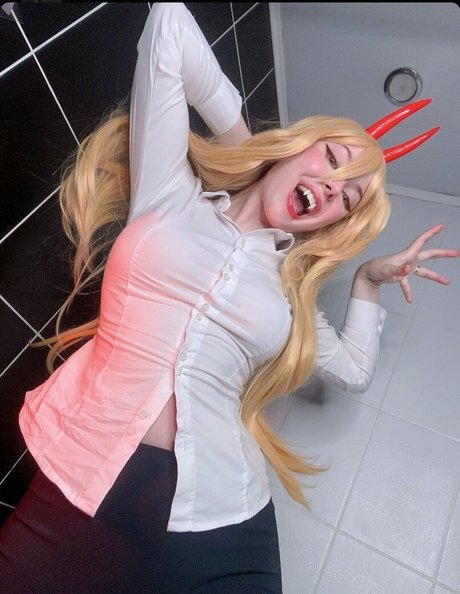 Mayweda Cosplay perfect star pic