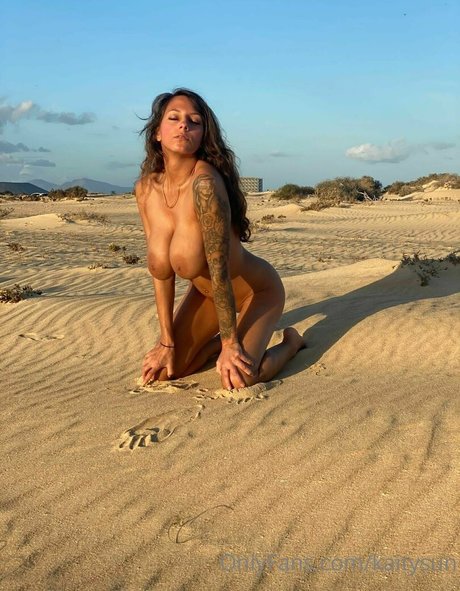 KaitySun porn model photo