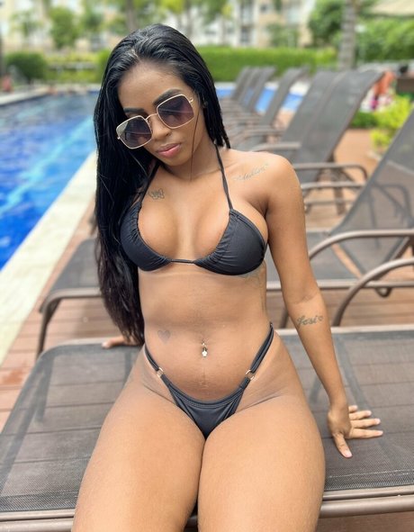 hooters onlyfans free xxx galleries