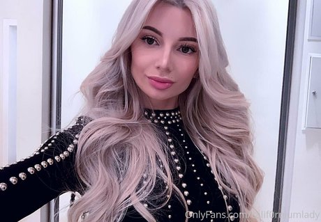 calif0rniumlady xxx model picture