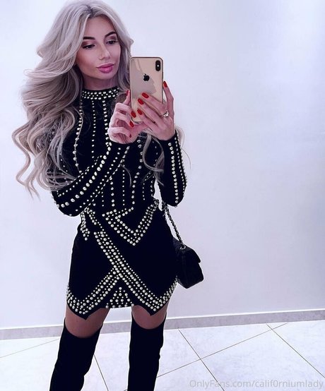 curvy girls onlyfans adult photos