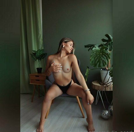 julia pearl sex actress pics