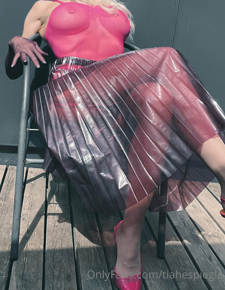 tiahespiegle pornstar hd images