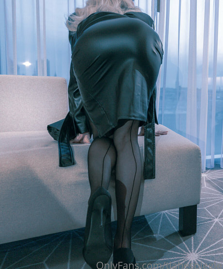 tiahespiegle xxx pornstar photos