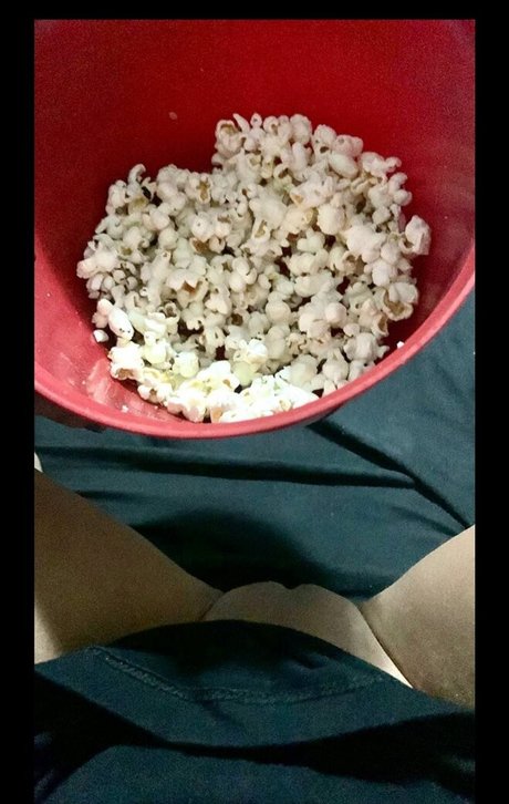 Jamilly Carvalho star gallery