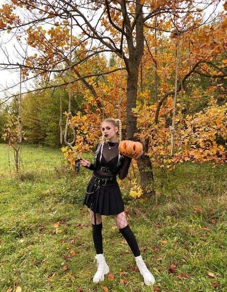 Sasha Dias star pretty gallery