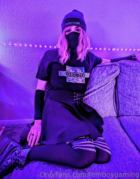 amateur swinger onlyfans art nude photo