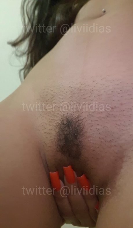 Livia Dias free star pic