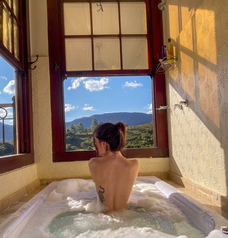 Bruna Figueiredo star free images