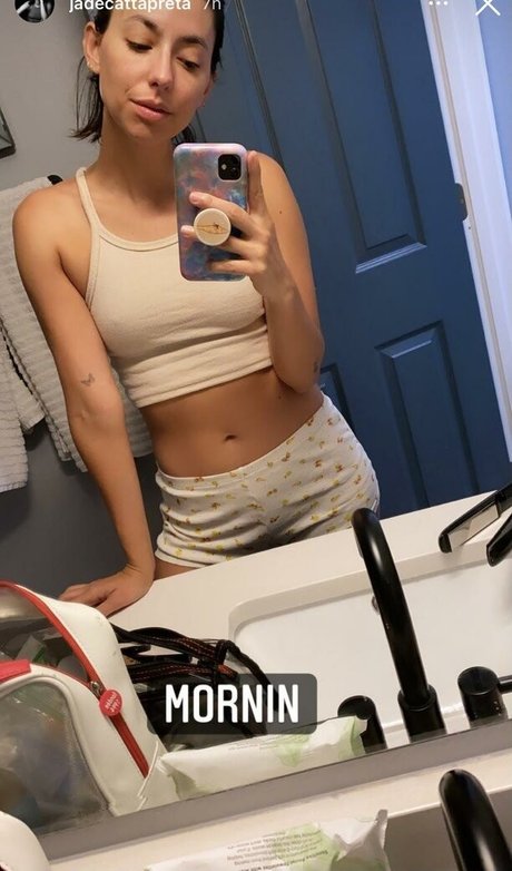 Jade Catta Preta art model picture