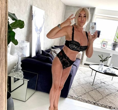 Danish Woman Style art model picture