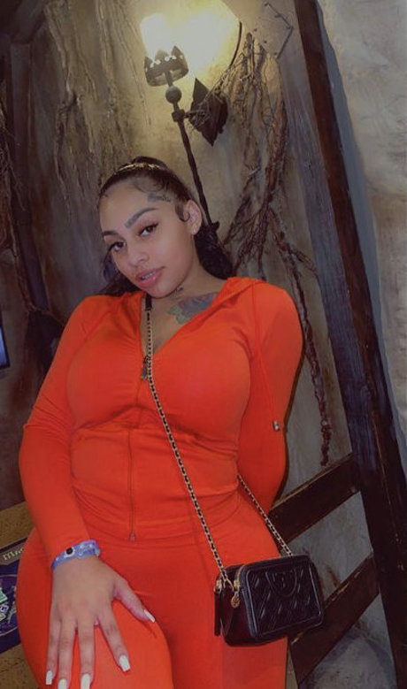 FineAssYonna exclusive pornstar photo